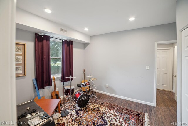 6810 Killarney Dr, Troy, MI 48098 - game room featuring wood finished floors and recessed lighting