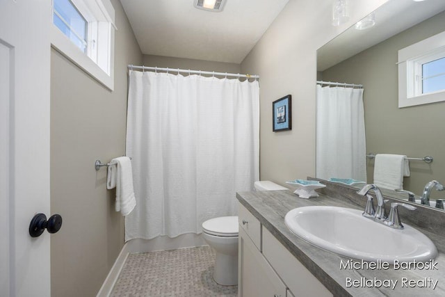 6725 Promenade St NE Unit 13, Rockford, MI 49341 - bathroom with vanity and curtained shower