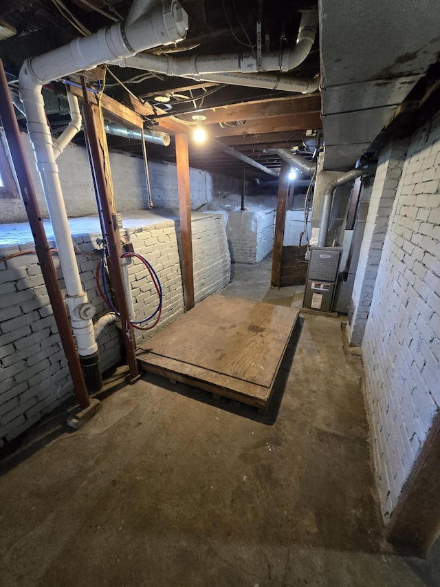 947 Pearl St, Benton Harbor, MI 49022 - view of unfinished basement
