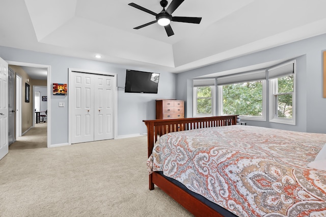 6794 Brickleton Ct, Portage, MI 49024 - carpeted bedroom featuring a raised ceiling, a ceiling fan, and a closet