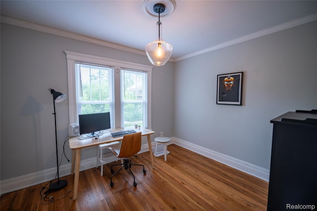 1731 Parker St, Detroit, MI 48214 - office area featuring wood finished floors and crown molding