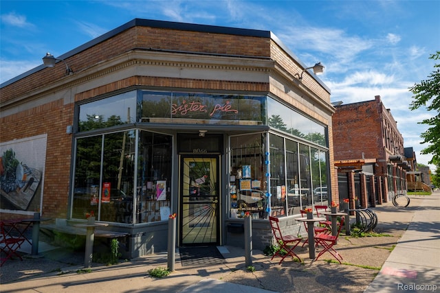 1731 Parker St, Detroit, MI 48214 - view of building exterior