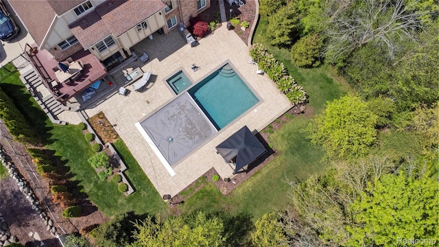 900 Mcdonald Dr, Northville, MI 48167 - view from above of property featuring a pool