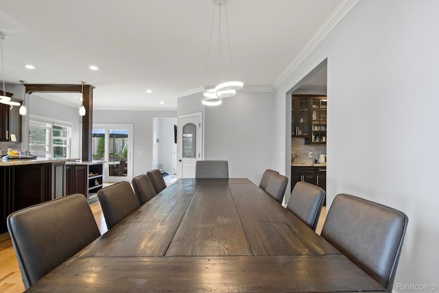 900 Mcdonald Dr, Northville, MI 48167 - dining area with ornamental molding and recessed lighting