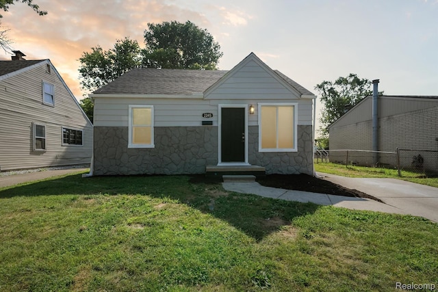 2245 Spring Hill Ave, Inkster, MI 48141 - bungalow-style home with stone siding
