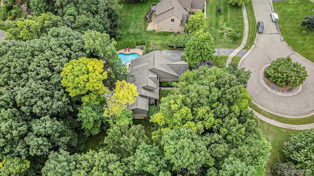 9780 Oak Valley Dr, Clarkston, MI 48348 - drone / aerial view of a pool