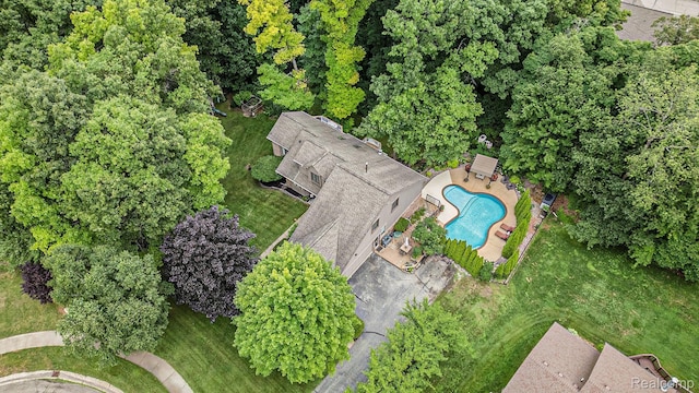 9780 Oak Valley Dr, Clarkston, MI 48348 - drone / aerial view of a pool