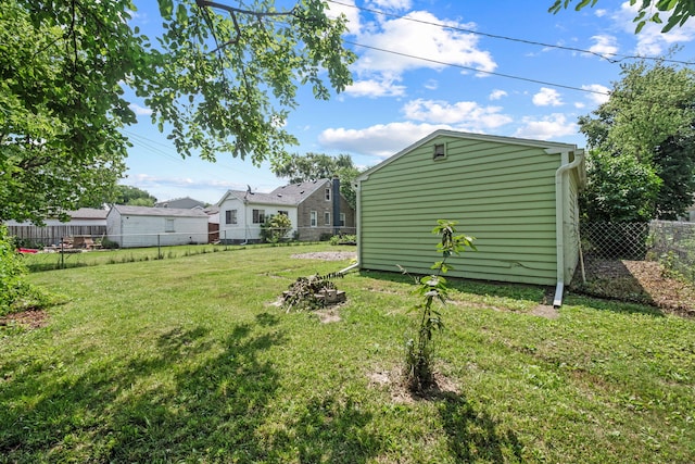 352 W Tacoma St, Clawson, MI 48017 - view of yard
