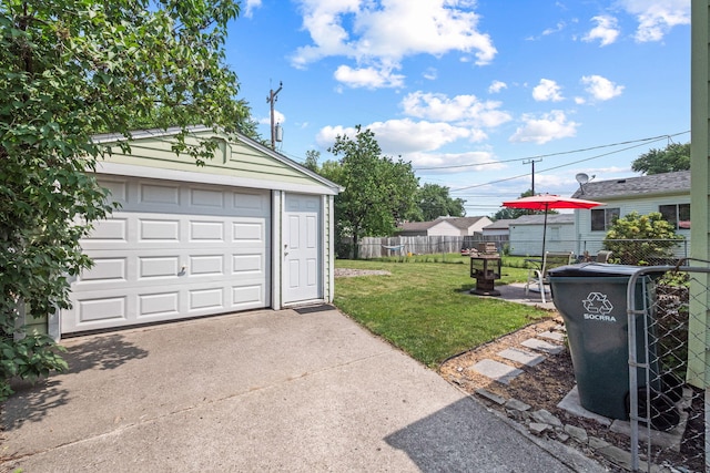 352 W Tacoma St, Clawson, MI 48017 - detached garage featuring driveway