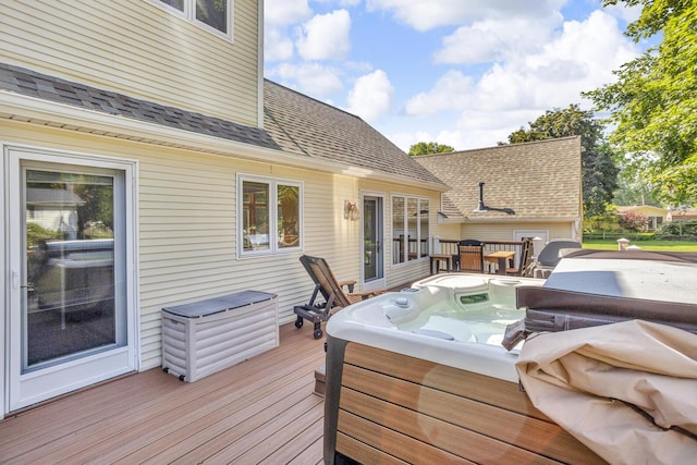 3416 Northlands Ave, Jackson, MI 49201 - deck featuring a hot tub
