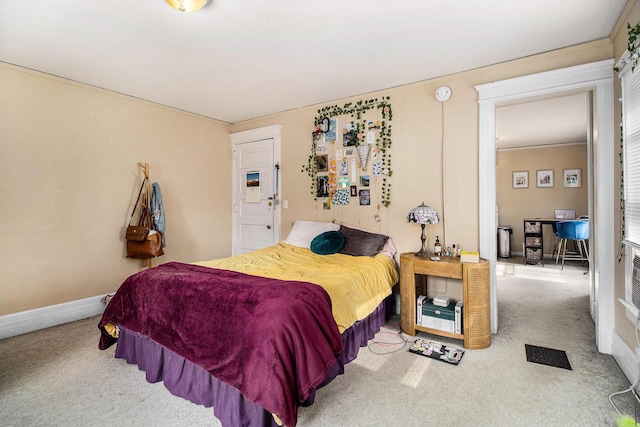936 W Kalamazoo Ave, Kalamazoo, MI 49007 - carpeted bedroom featuring baseboards
