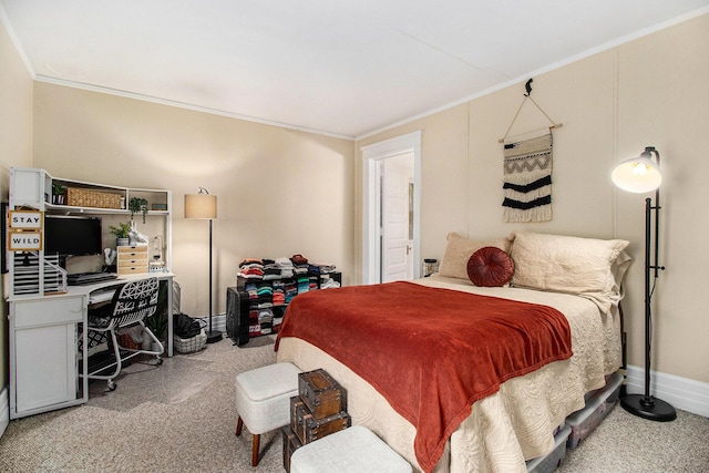 936 W Kalamazoo Ave, Kalamazoo, MI 49007 - bedroom featuring crown molding and carpet flooring