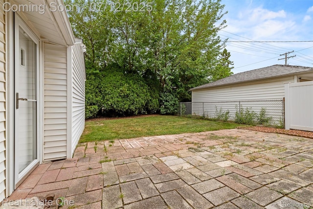 14268 Trenton Rd, Southgate, MI 48195 - view of patio