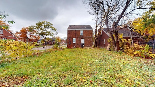 10800 Stratman St, Detroit, MI 48224 - view of yard