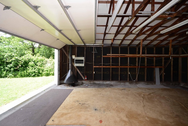 2357 River St, Kalamazoo, MI 49048 - view of garage