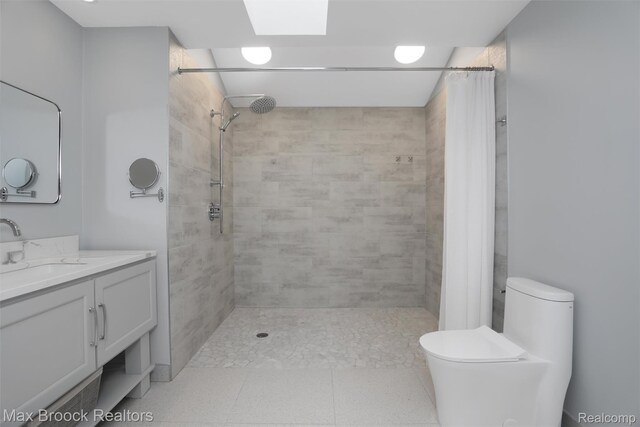 5844 Independence Ln, West Bloomfield, MI 48322 - full bath featuring vanity, a tile shower, and a skylight