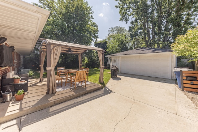 2041 Norfolk Ave, Ann Arbor, MI 48103 - view of detached garage