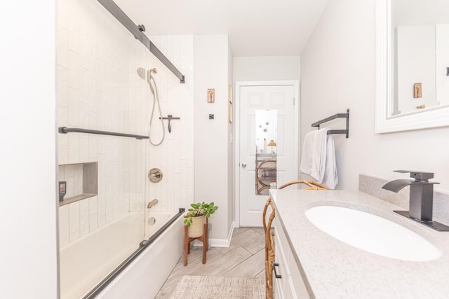 2041 Norfolk Ave, Ann Arbor, MI 48103 - full bath with bath / shower combo with glass door and vanity