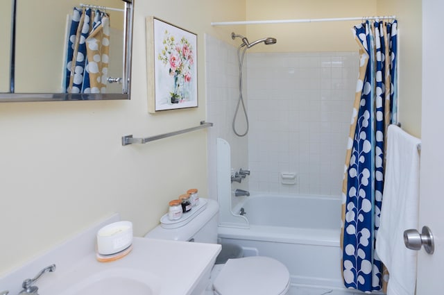 609 Watersedge Dr, Ann Arbor, MI 48105 - full bath featuring shower / bath combo and vanity