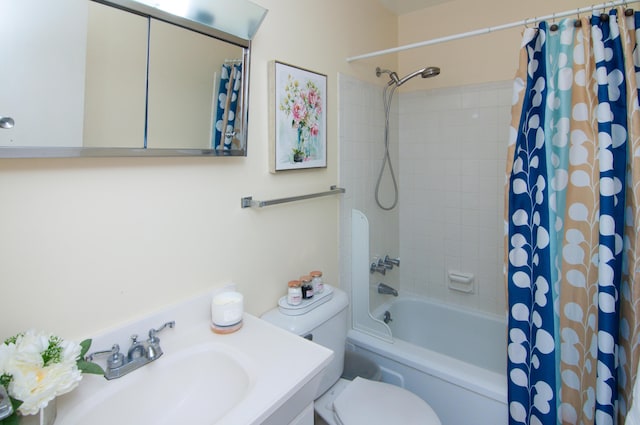 609 Watersedge Dr, Ann Arbor, MI 48105 - full bathroom featuring shower / bath combo and vanity