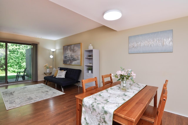 609 Watersedge Dr, Ann Arbor, MI 48105 - dining room with wood finished floors and baseboards