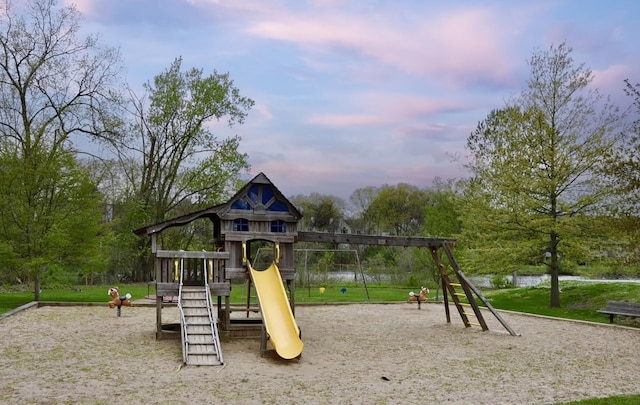 609 Watersedge Dr, Ann Arbor, MI 48105 - communal playground featuring a lawn