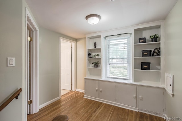3070 Old Orchard Dr, Waterford, MI 48328 - interior space with wood finished floors and baseboards