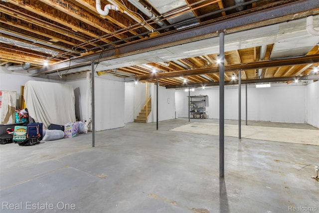 2930 Wisconsin Rd, Troy, MI 48083 - unfinished below grade area with stairs