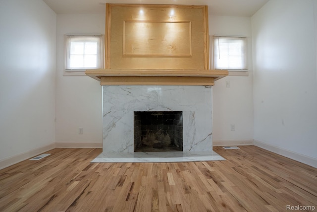 163 Moss St, Highland Park, MI 48203 - detailed view of a premium fireplace and wood finished floors