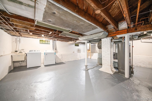 2904 Maplewood Ave, Ann Arbor, MI 48104 - basement featuring gas water heater, independent washer and dryer, and electric panel