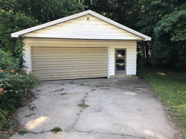 1483 Rose Ave, Benton Harbor, MI 49022 - view of detached garage