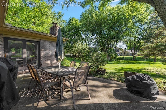 4674 Chapel Dr, Troy, MI 48085 - view of patio with outdoor dining area