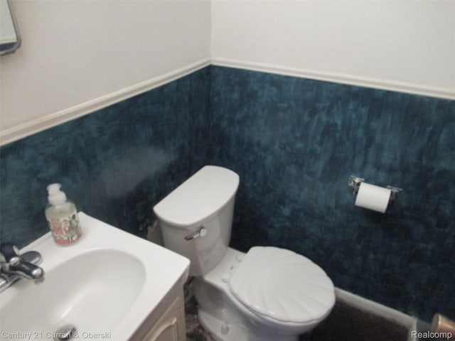 34005 Alta Loma Dr, Farmington, MI 48335 - half bathroom with vanity and toilet