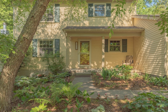 2728 Kimberley Rd, Ann Arbor, MI 48104 - entrance to property featuring a porch