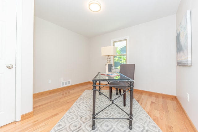 2728 Kimberley Rd, Ann Arbor, MI 48104 - office space featuring wood finished floors
