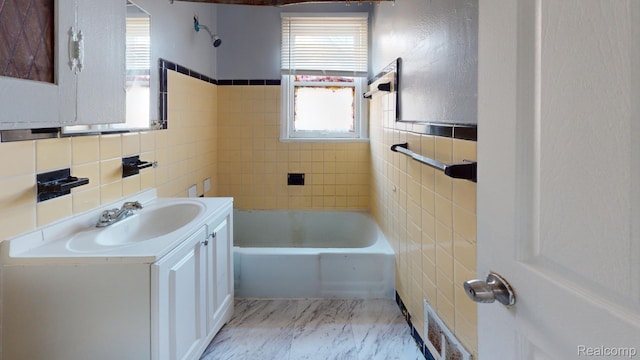 12660 Duchess St, Detroit, MI 48224 - full bathroom with tile walls and vanity