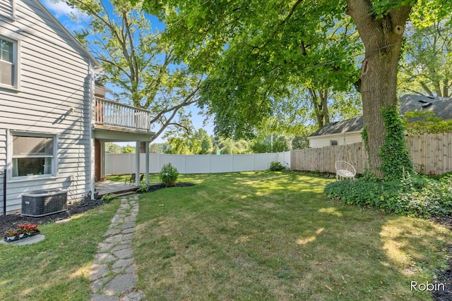 119 Bristol Ave NW, Grand Rapids, MI 49504 - view of fenced backyard