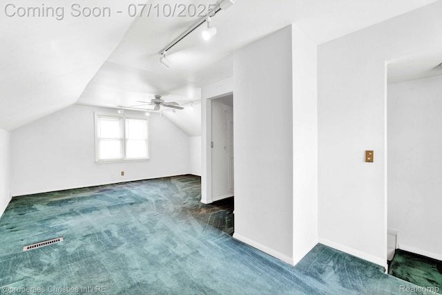 816 E 3rd St, Royal Oak, MI 48067 - bonus room featuring carpet floors, vaulted ceiling, and a ceiling fan