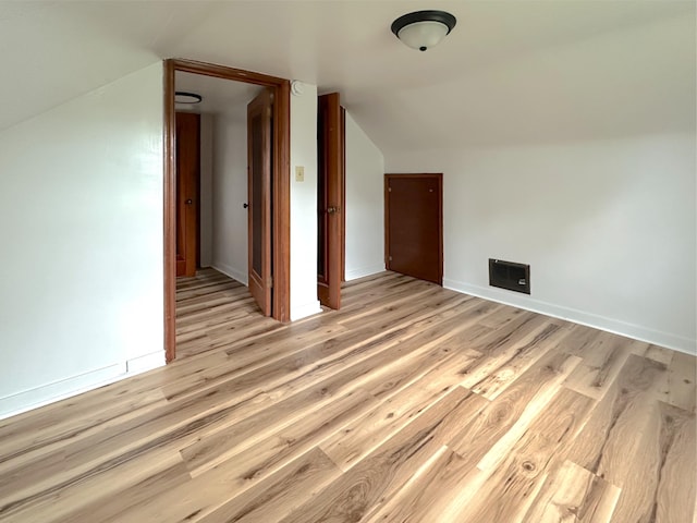 2839 128th Ave, Holland, MI 49424 - bonus room with vaulted ceiling and light wood finished floors