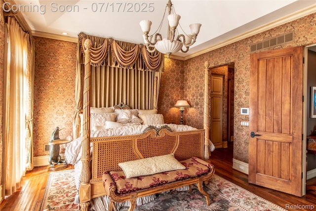 2756 Turtle Bluff Dr, Bloomfield Hills, MI 48302 - bedroom featuring wallpapered walls, a chandelier, hardwood / wood-style floors, and crown molding
