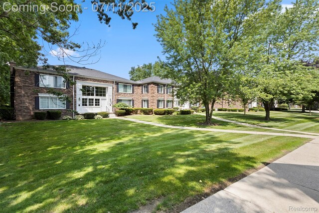 532 E Fox Hills Dr, Bloomfield Hills, MI 48304 - view of building exterior
