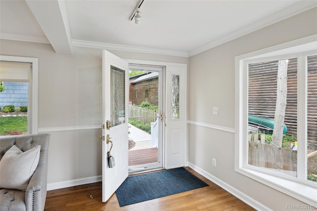 2009 Ridge Rd, White Lake, MI 48383 - entrance foyer with wood finished floors and crown molding