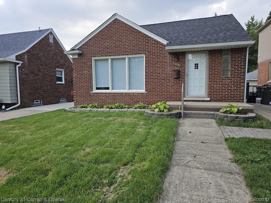 24042 Penn St, Dearborn Heights, MI 48124 - photo 1