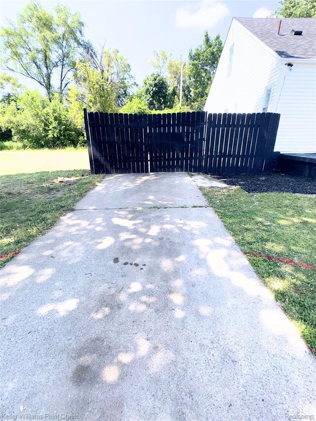 11935 E State Fair St, Detroit, MI 48205 - photo 22