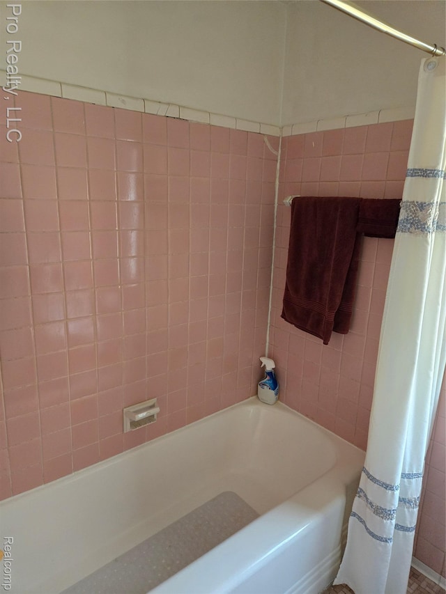 17211 Monica St, Detroit, MI 48221 - full bath with shower / tub combo