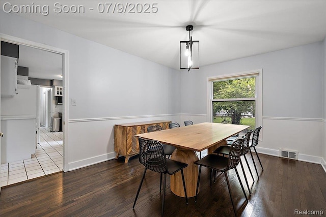 32010 Inglewood St, Franklin, MI 48025 - dining area with wood finished floors