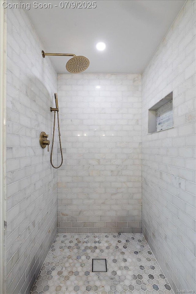 32010 Inglewood St, Franklin, MI 48025 - bathroom with a tile shower and tile patterned floors
