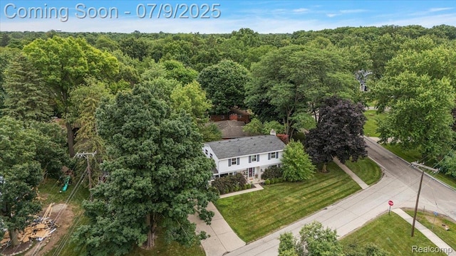 32010 Inglewood St, Franklin, MI 48025 - bird's eye view of a heavily wooded area