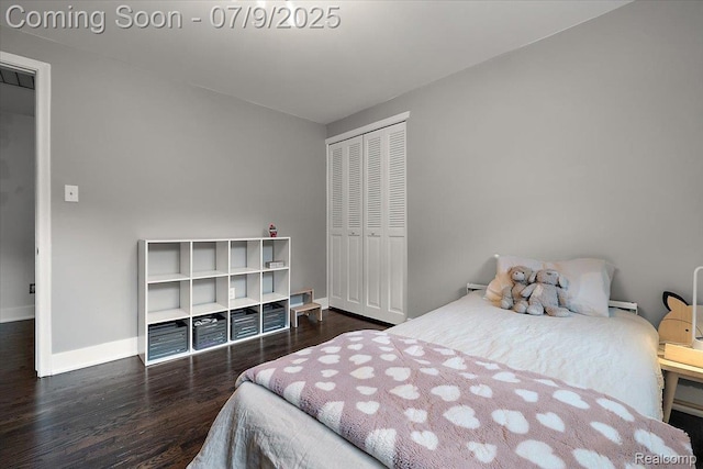 32010 Inglewood St, Franklin, MI 48025 - bedroom with wood finished floors and a closet