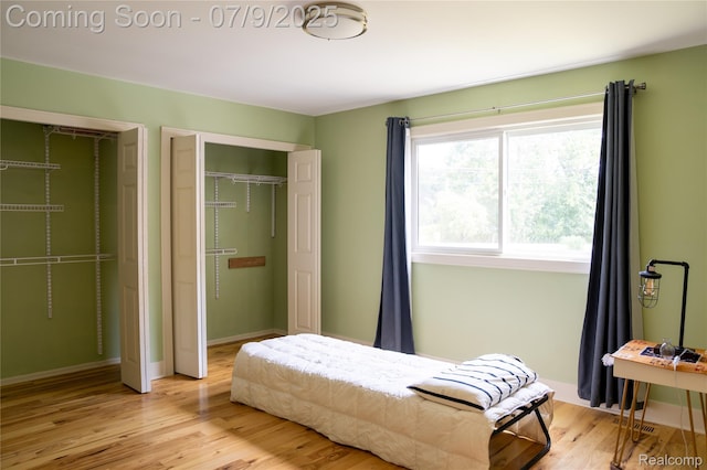 3580 Hazelton Ave, Rochester Hills, MI 48307 - bedroom featuring wood finished floors and a closet